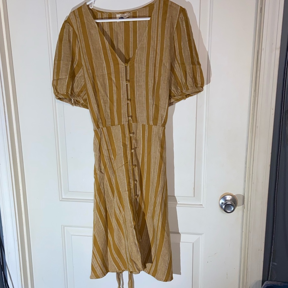 Universal Thread / Linen striped yellow lantern sleeve flare tie dress / XL